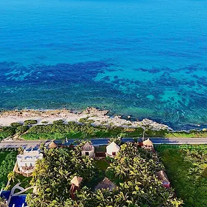 Azulea Isla Mujeres